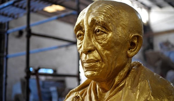 Statue of Kushok Bakula Rinpoche. | @HindolSengupta/X.